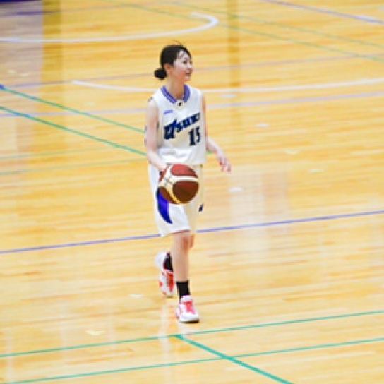 亀井 彩華