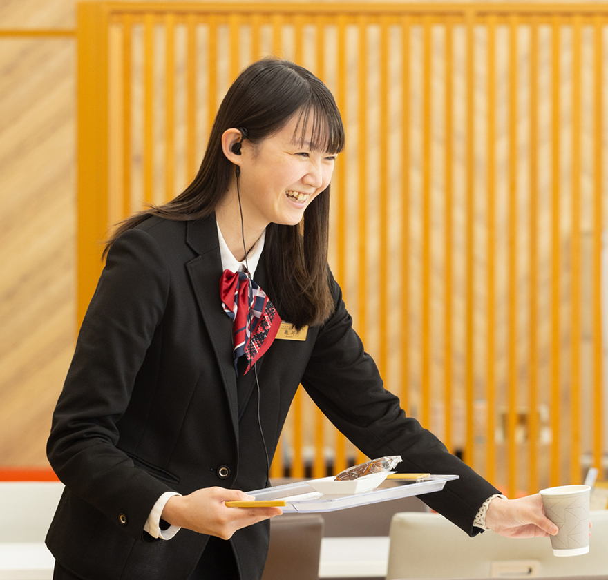 亀井 彩華